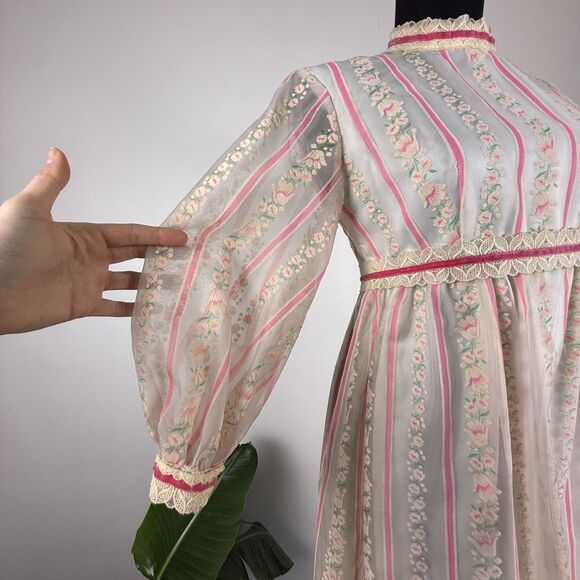 Vintage 1970s Lorrie Deb Floral Lace Victorian Prairie Dress, Gunne Sax Style - Picture 11 of 16